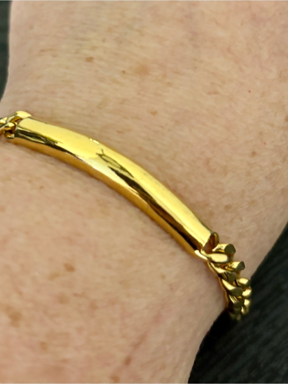 Gold Bar Link Bracelet - Elegant Women’s Jewelry